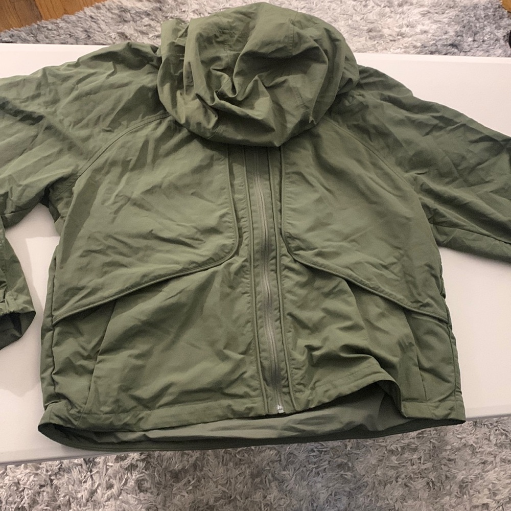 Olive green lulu lemon rain jacket size 14